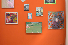 Ausschnitt-orangene-Wand-2